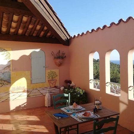 Hameau Des Amandiers - Vue Mer, Golf Et Vignes Apartment Saint-Cyr-sur-Mer Exterior photo