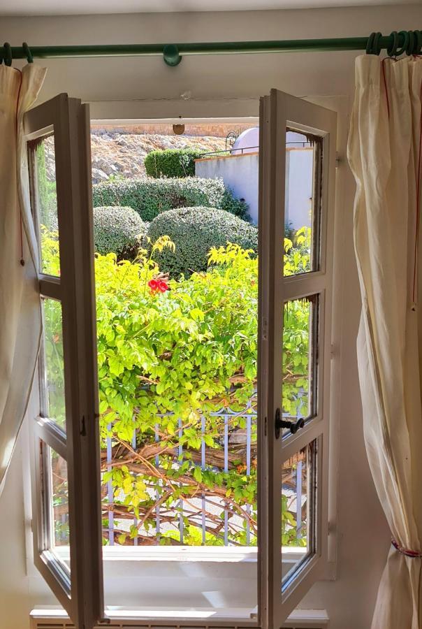 Hameau Des Amandiers - Vue Mer, Golf Et Vignes Apartment Saint-Cyr-sur-Mer Exterior photo