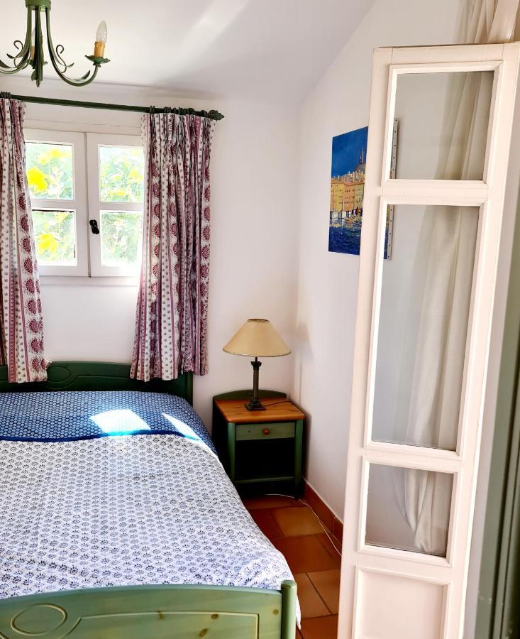 Hameau Des Amandiers - Vue Mer, Golf Et Vignes Apartment Saint-Cyr-sur-Mer Exterior photo
