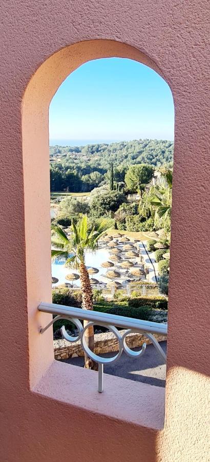 Hameau Des Amandiers - Vue Mer, Golf Et Vignes Apartment Saint-Cyr-sur-Mer Exterior photo